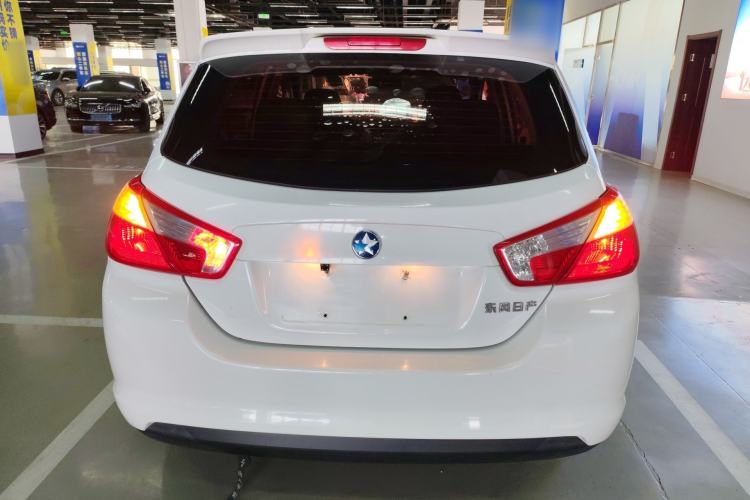 Used Venucia R50 2015 1.6L Manual Fashion Edition Rear