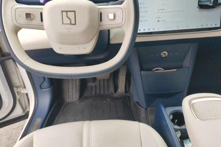 Used Zeekr X 2023 Rear-Drive YOU Edition 4 Seats Steering Wheel