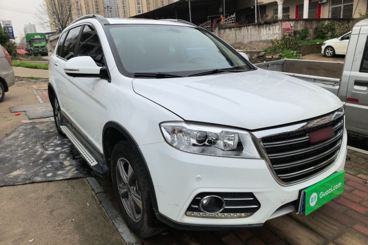 Used Haval H6 2015 Upgraded Model 1.5T Manual Two-Wheel Drive Prestige Version
