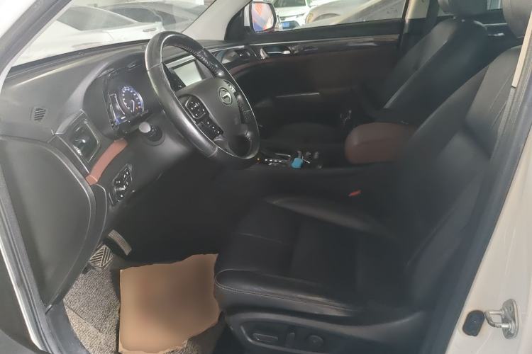 Used GAC Trumpchi GS8 2017 320T Two-Wheel Drive Luxury Smart Connectivity Version (7 Seats) Left Front Seat