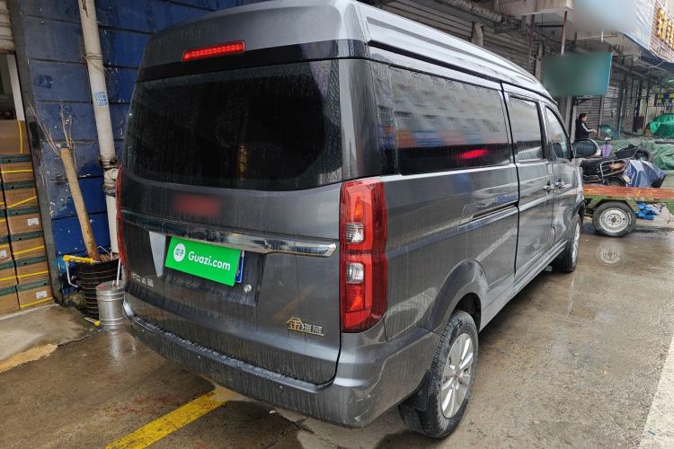 Used Jinbei Gold Hiace 2021 1.5L Passenger Vehicle Engineering Lion 6 Seats
