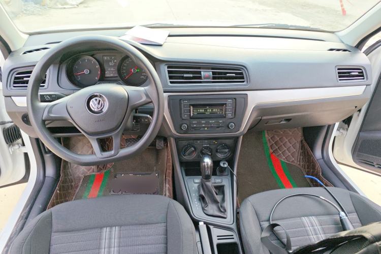 Used Volkswagen Lavida 2019 Lavida Start 1.5L Automatic Trendy Version China VI Standard Center Console