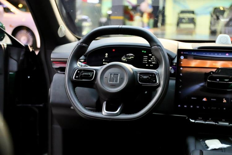 Used Zeekr 7X 2025 100kWh Long-Range All-Wheel Drive Intelligent Driving Version Interior 3