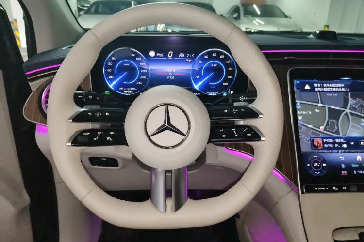 Used Mercedes-Benz EQE SUV 2024 500 4MATIC Luxury Edition Steering Wheel