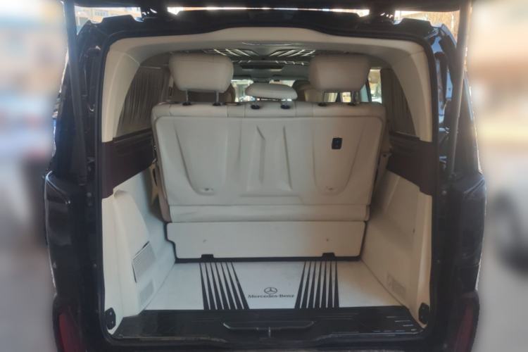 Used Mercedes-Benz Vito 2021 2.0T Elite Version 7 Seats Trunk