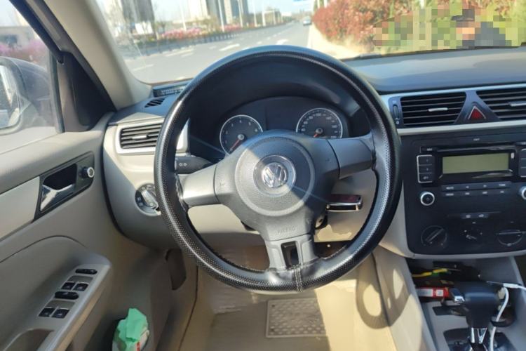 Used Volkswagen Bora 2012 1.6L Automatic Fashion Edition
