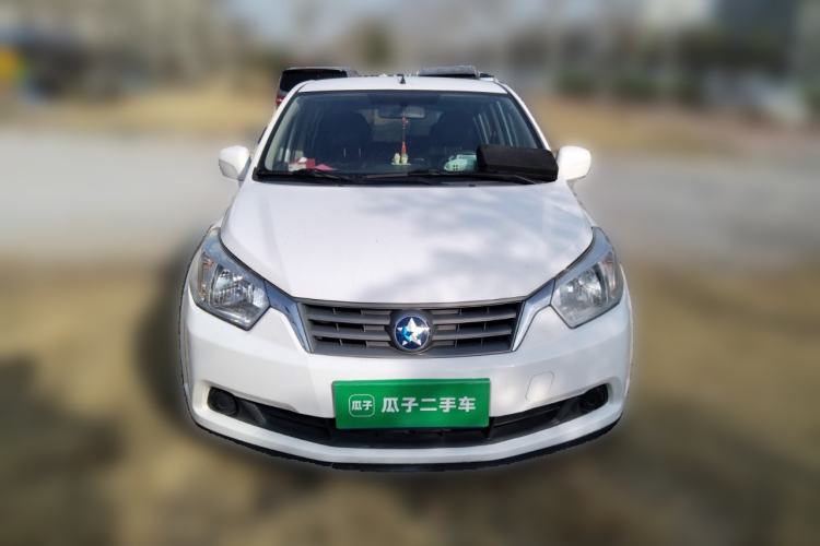 Used Venucia R50 2014 1.6L Manual Splendid Edition Front