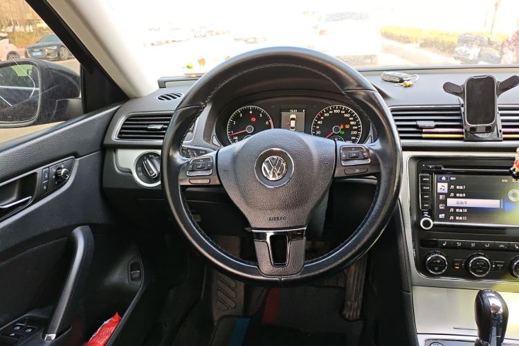 Used Volkswagen Passat 2014 1.8TSI DSG Prestige Edition

