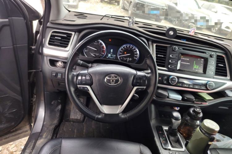 Used Toyota Highlander 2015 2.0T Four-Wheel Drive Luxury Edition 7-Seater
