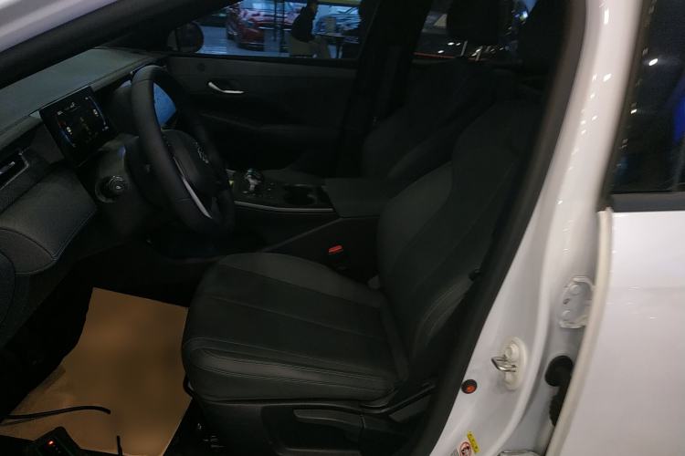 Used BYD Qin PLUS 2025 DM-i Smart Drive 55KM Leading Model