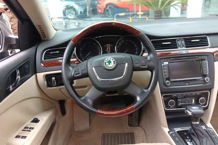 Used Skoda Superb 2009 1.8TSI Automatic Luxury Edition Steering Wheel