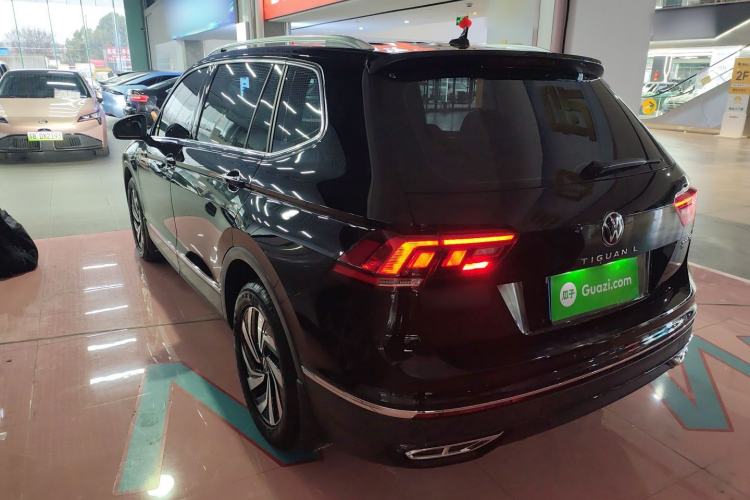 Used Volkswagen Tiguan L 2024 300TSI Automatic Two-Wheel Drive Smart Edition
