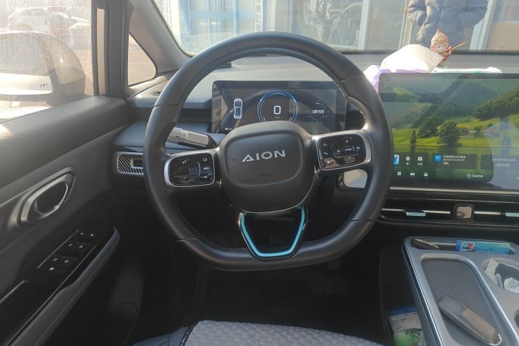 Used AION Y 2022 Plus 70 Smart Edition