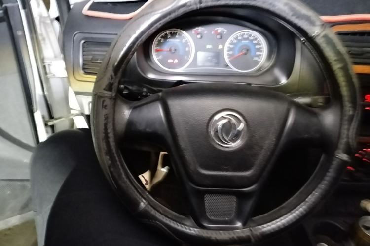 Used Dongfeng Fengon 330 
