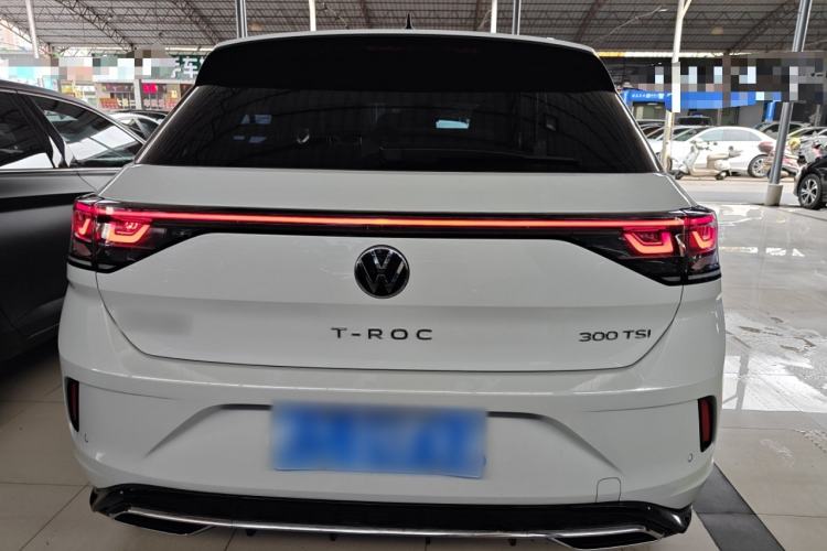 Used Volkswagen T-ROC 2025 Facelifted 300TSI DSG Two-Wheel-Drive Chen Guang Edition Rear