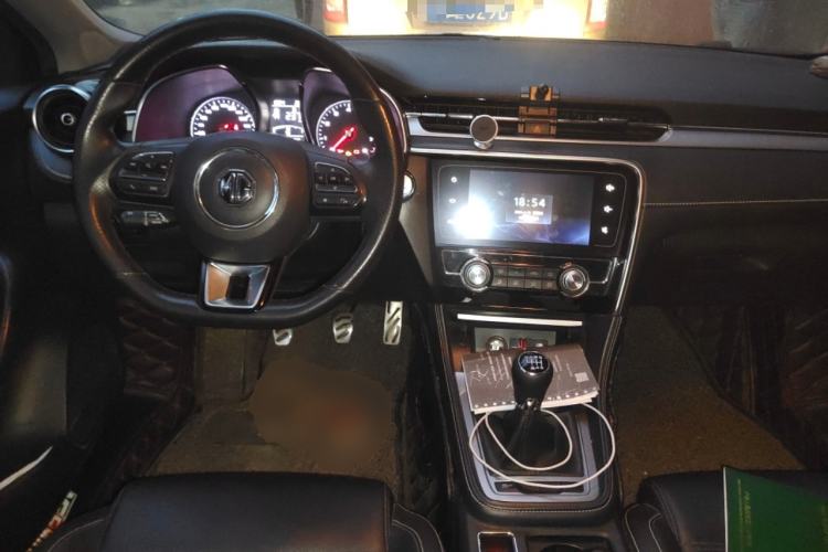 Used MG 6 2017 20T Manual Luxury Smart Connect Version China V Standard Center Console