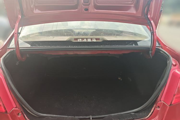 Used CHANGAN Alsvin V3 2012 1.3L Manual Comfort Version China IV Standard Trunk