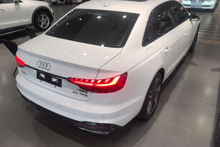 Used Audi A4L 2022 40 TFSI Luxury Dynamic Model
