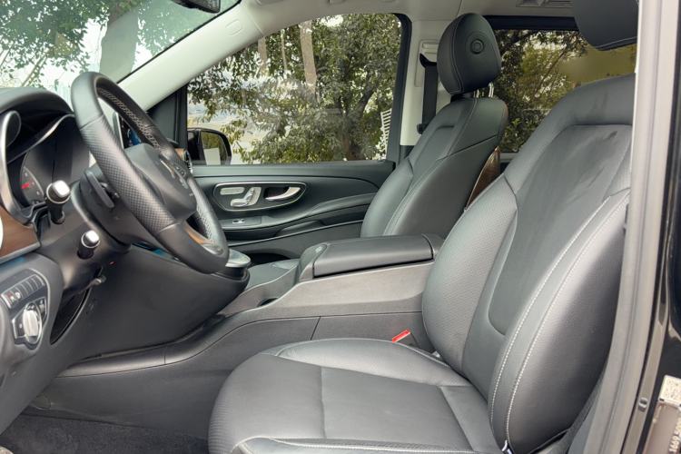 Used Mercedes-Benz V-Class 2021 V 260 L Long-wheelbase Luxury Edition