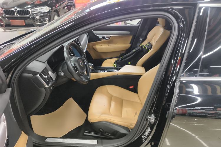 Used Volvo S90 2017 T4 Zhiyi Edition