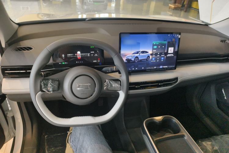 Used Bestune Yueyi 03 2025 445km Joyful Edition Center Console