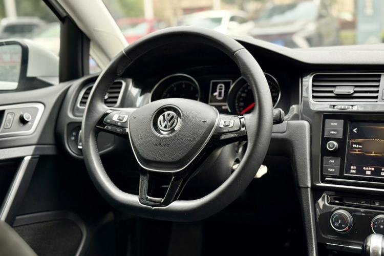 Used Volkswagen Golf 2019 1.6L Automatic Comfort Model China V Standard
