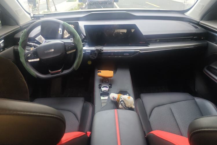 Used CHANGAN OSHAN Z6 2022 Blue Whale 1.5T DCT Smart Navigation Model
