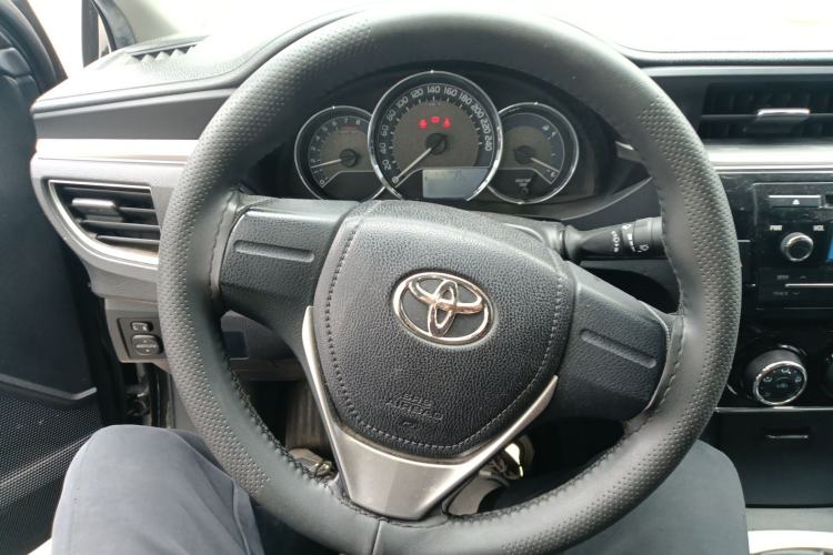 Used Toyota Corolla 2014 1.6L Manual GL