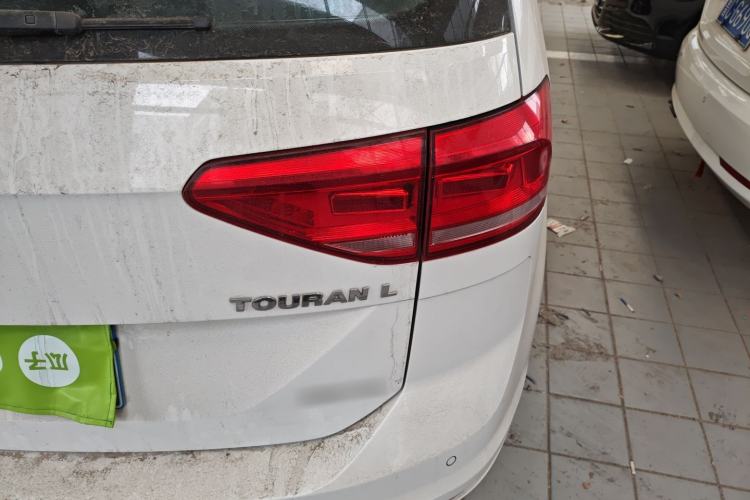 Used Volkswagen Touran 2016 Touran L 280TSI DSG Style Edition