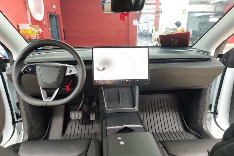 Used Tesla Model Y 2025 Rear-Wheel Drive First Edition