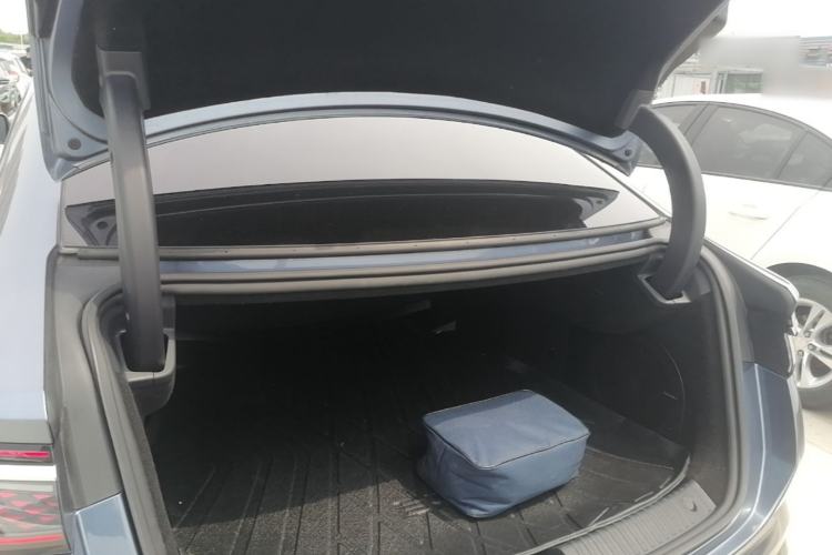 Used BYD Seal 2023 DM-i 1.5T 121km Prestige Model
