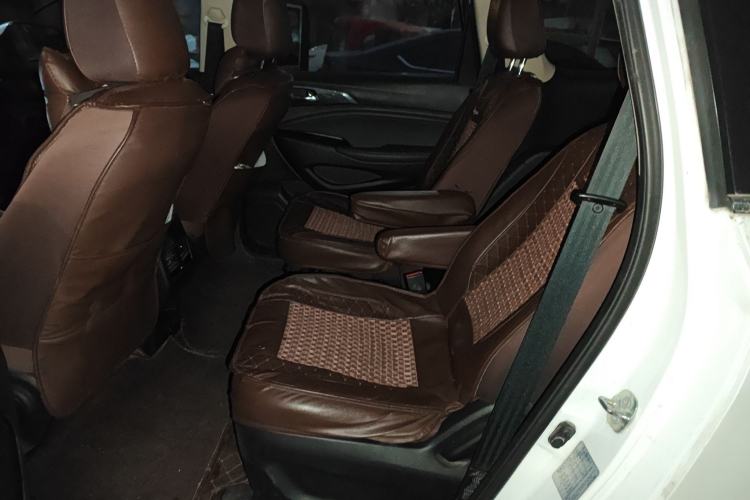 Used CHANGAN OSHAN A800 2017 1.6L Manual Comfort Model