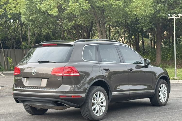 Used Volkswagen Touareg 2016 3.0 TSI Standard Version Exterior 4