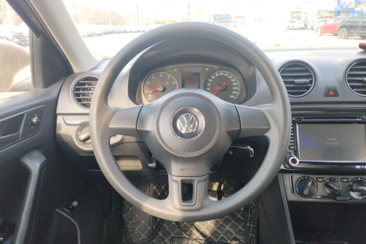 Used Volkswagen Jetta 2015 Zhuihui Edition 1.4L Manual Fashion Model