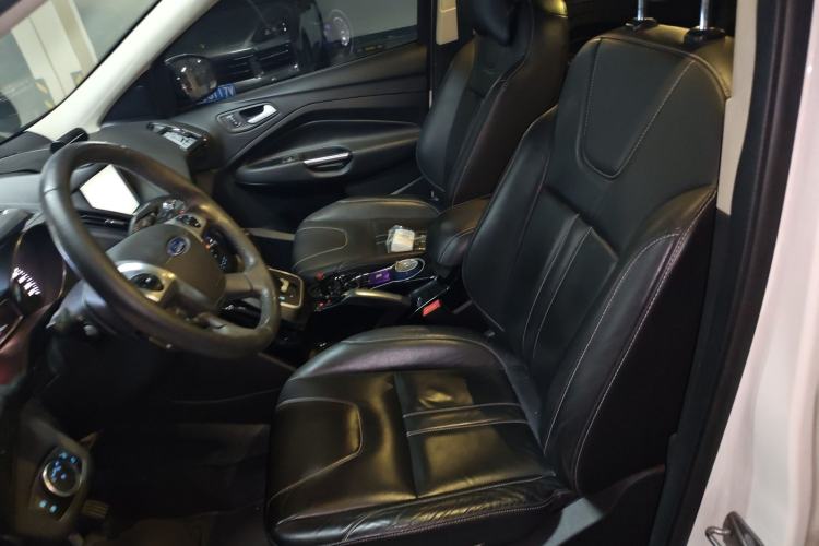 Used Ford Kuga 2015 2.0L GTDi Four-Wheel-Drive Sport Model