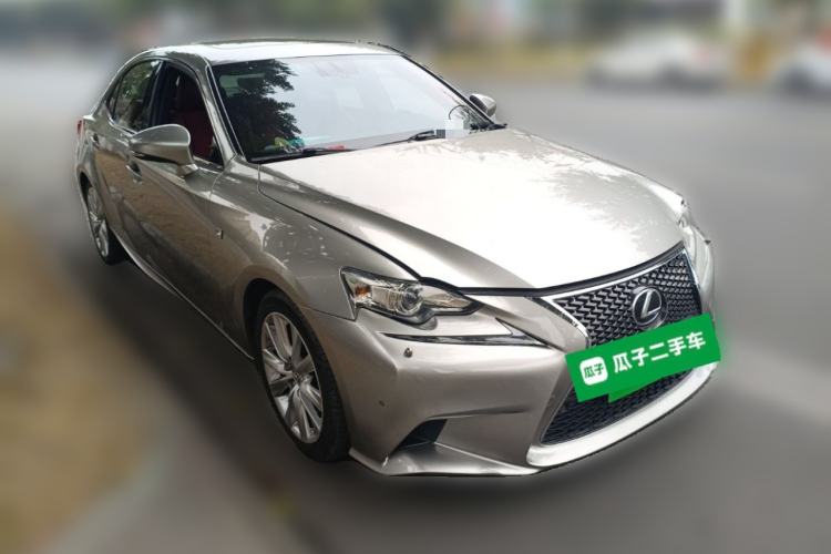 Used Lexus IS 2015 200t F SPORT
