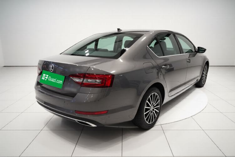 Used Skoda Octavia 2018 TSI230 DSG Luxury Edition
