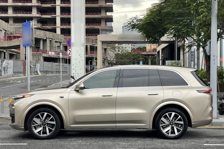 Used Li Auto L8 2023 Pro Model
