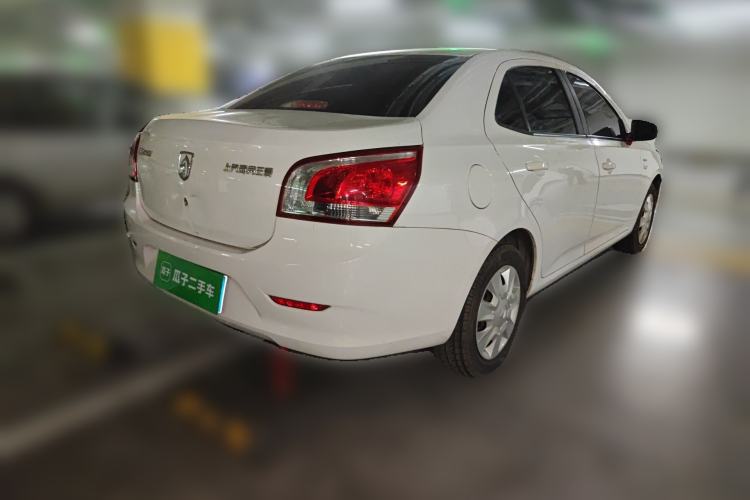 Used Baojun 630 2013 1.5L manual standard version
