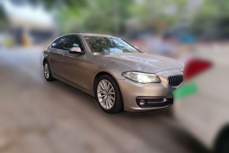 Used BMW 5 Series 2014 525Li Luxury Design Package Front Right 45 Deg
