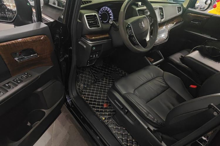 Used Honda Odyssey 2017 2.4L Smart Edition Driver Seat