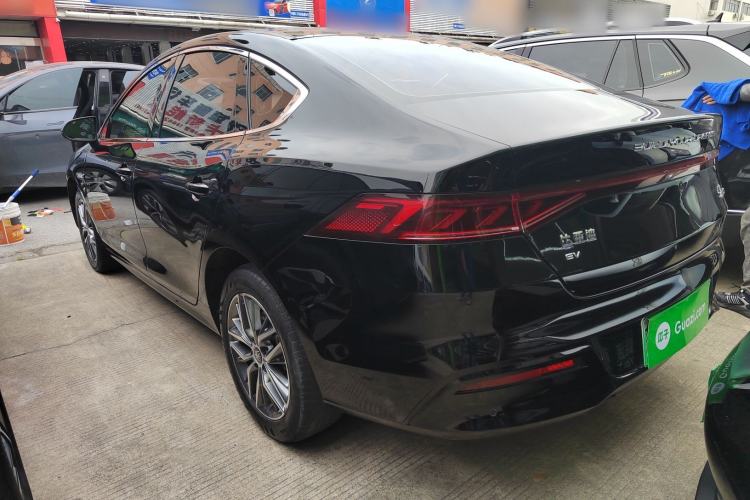 Used BYD Qin PLUS 2024 Honor Edition EV 420KM Leading Model

