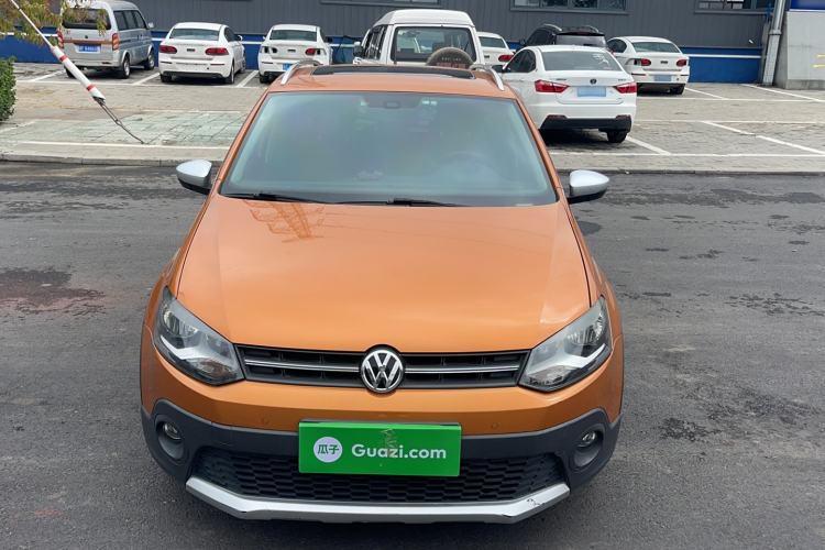 Used Volkswagen Polo 2016 1.6L Cross Polo Automatic
