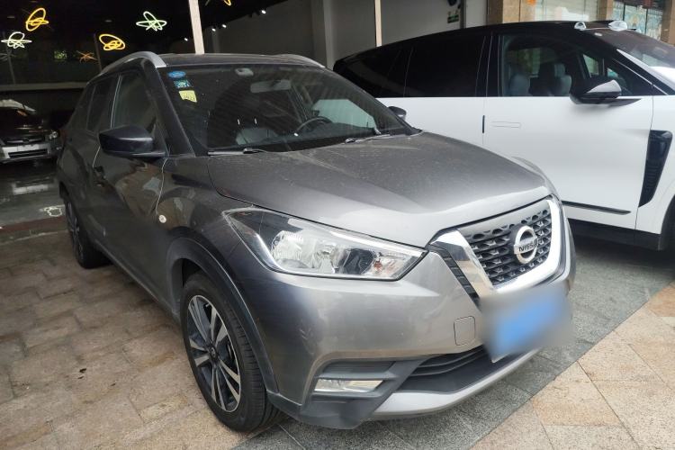 Used Nissan Kicks 2019 1.5L CVT Cool Enjoy Edition Front Right 45 Deg