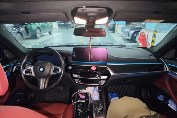 Used BMW 5 Series New Energy 2021 535Le Pioneer Edition M Sport Package Center Console