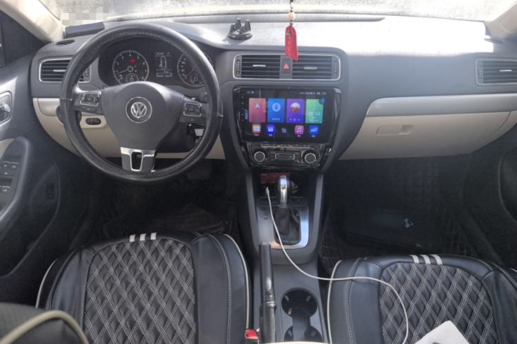 Used Volkswagen Sagitar 2012 1.4TSI Automatic Luxury Edition
