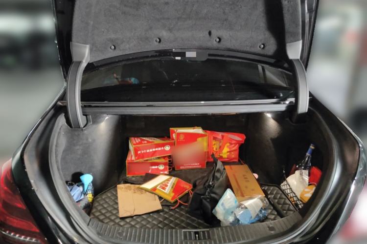 Used Mercedes-Benz Maybach S-Class 2018 S 450 4MATIC Trunk