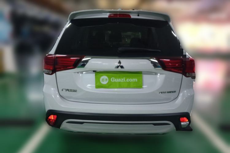 Used Mitsubishi Outlander 2019 2.0L Two-Wheel Drive Comfort Edition 5 Seats China V Standard