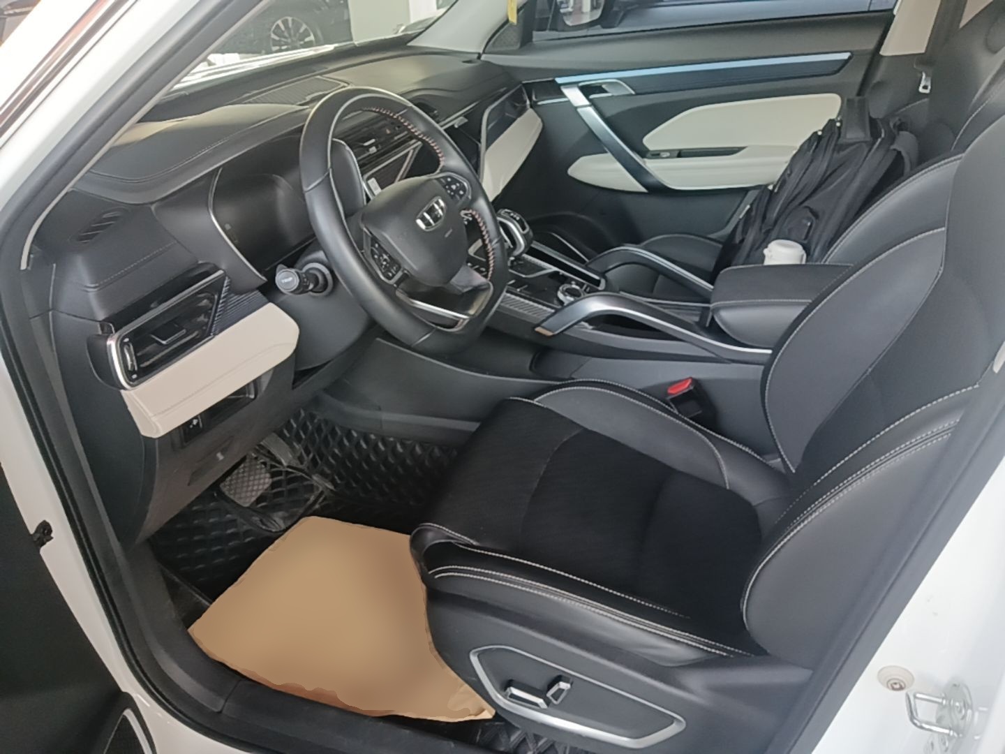 Geely Auto Emgrand X7 Sport 2022 Boyue X 1.8TD DCT Smart Model — снимка 17