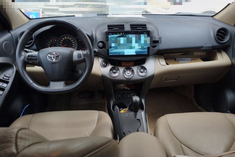 Used Toyota RAV4 2012 Luxurious 2.4L Automatic 4x4 with Stylish Features
